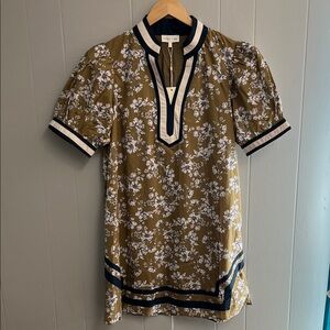 NWT Floral Entro Dress Large Green